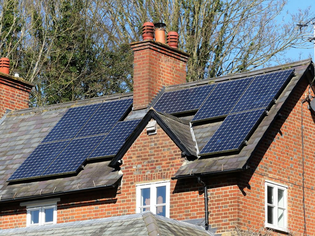 UK Houses with solar heating 